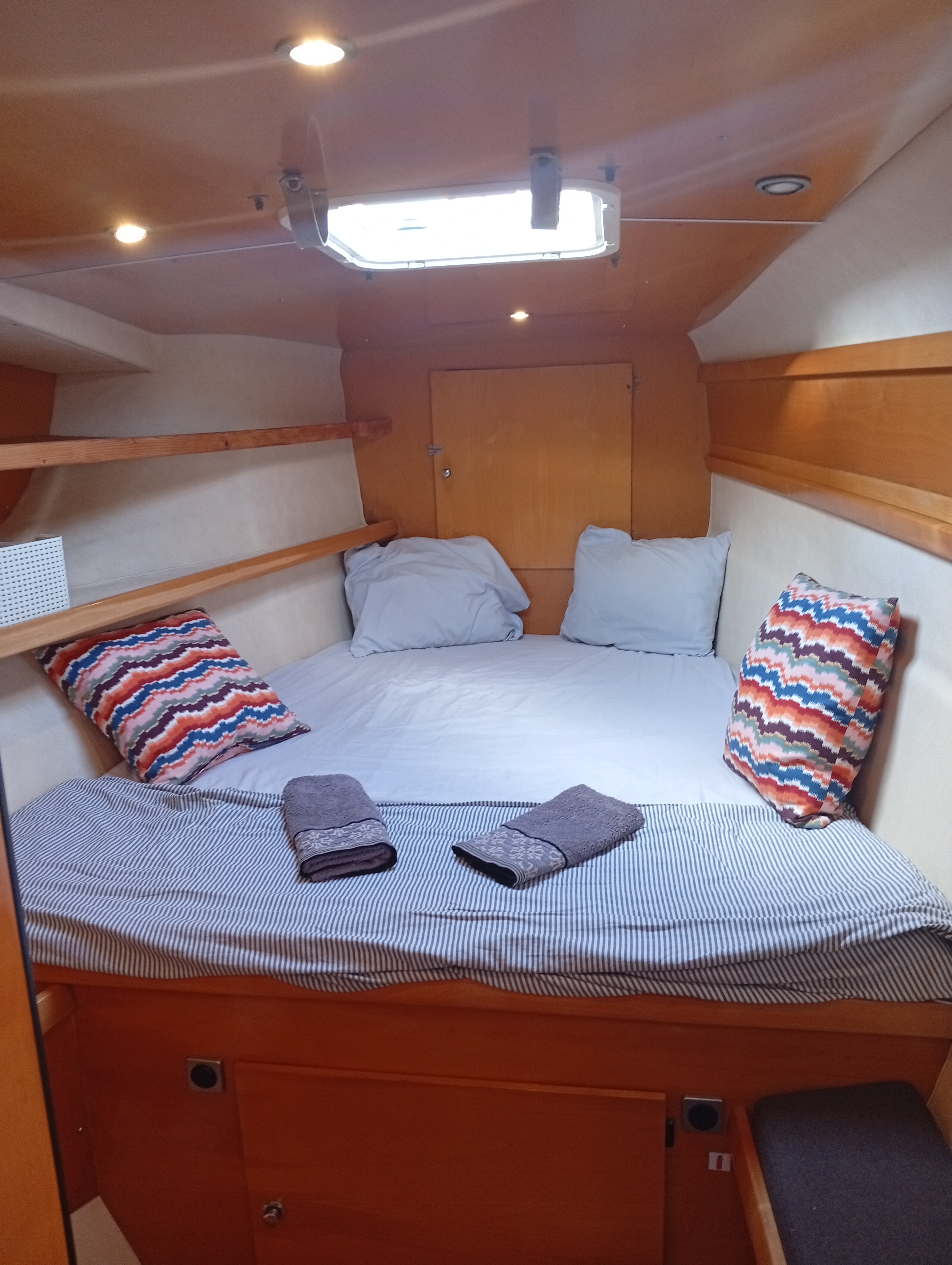 Cabine avant, lumière zénithale